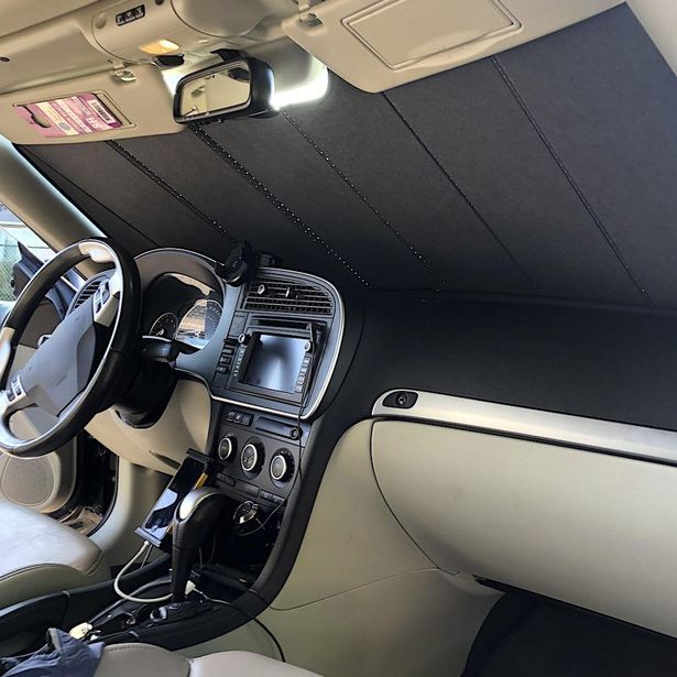 Toyota UVS100 Premier Sunscreen with Red Toyota Logo