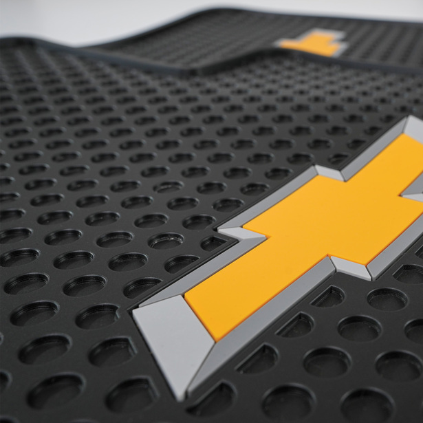 Chevy Suburban/Tahoe 2015-2020 Signature Rubber® Floor Mats with Logo