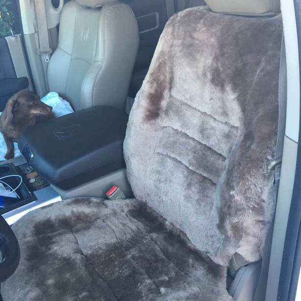 thumbnail image 2 of Custom Grey Fur Seat Cover For Holden Rodeo 2003-2006 - Sheepskin Look 2 of 3