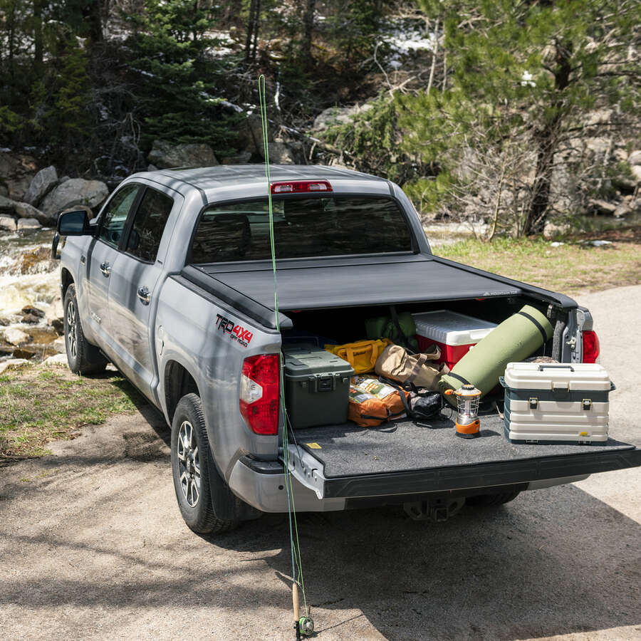 SHOP TOYOTA TONNEAU